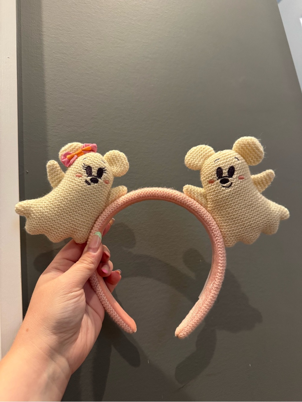 NEW! 2025 Disney Parks Mickey and Minnie Mouse
Ghosts Ear Headband